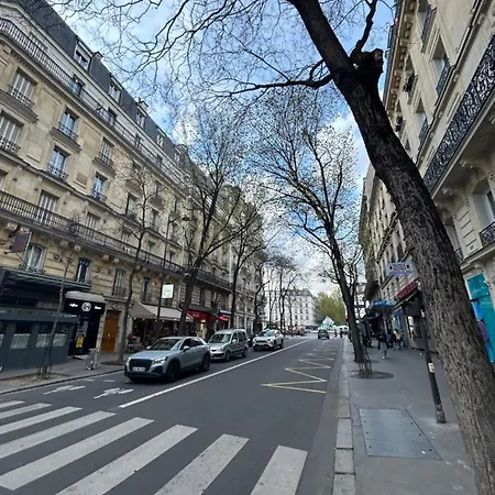Modern In Xxeme Appartamento Parigi